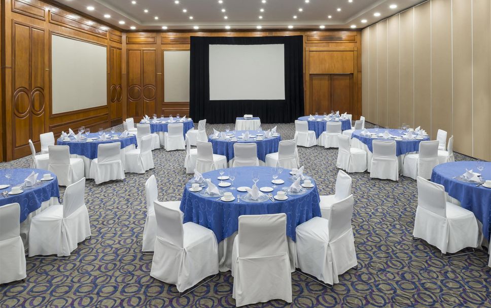 Banquet hall Photo