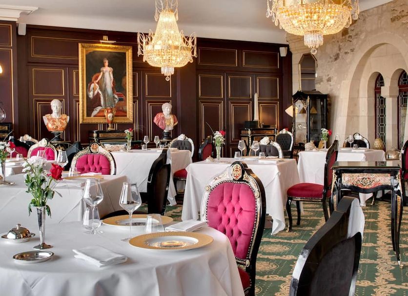Banquet hall Photo