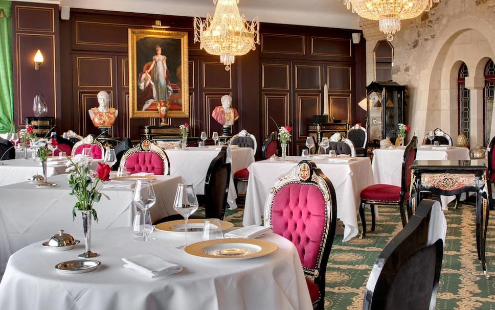 Banquet hall Photo