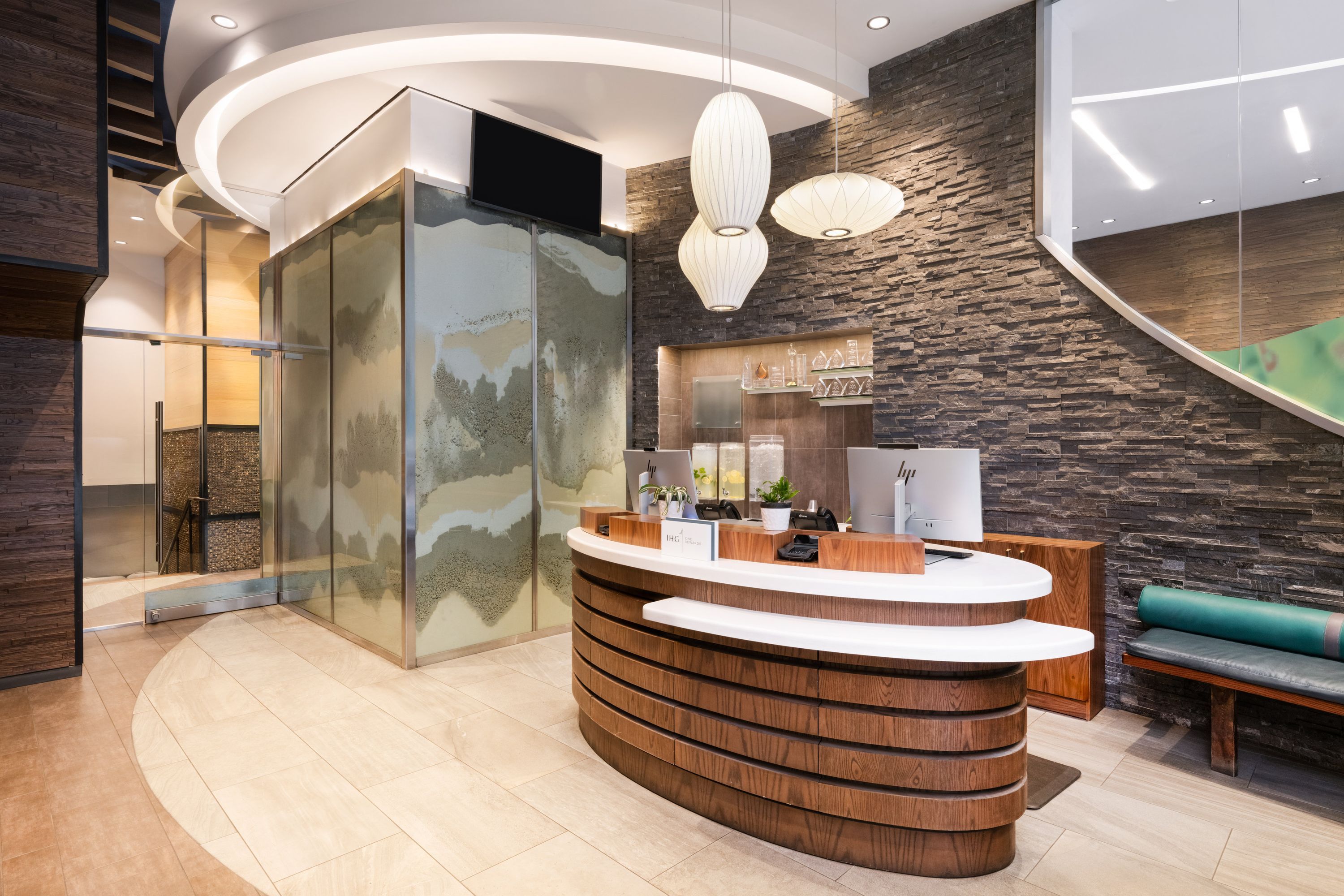 Front desk Photo