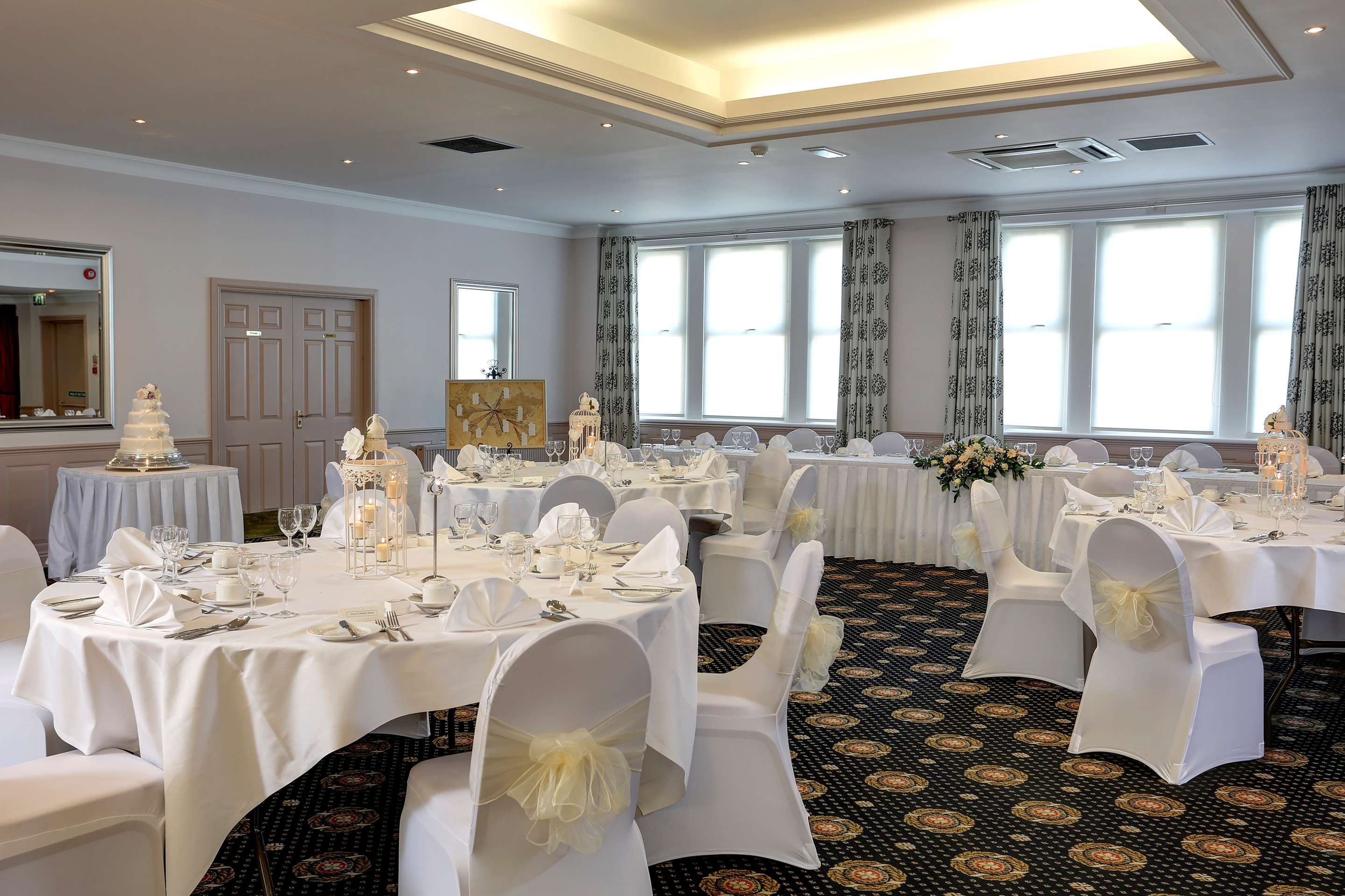 Banquet hall