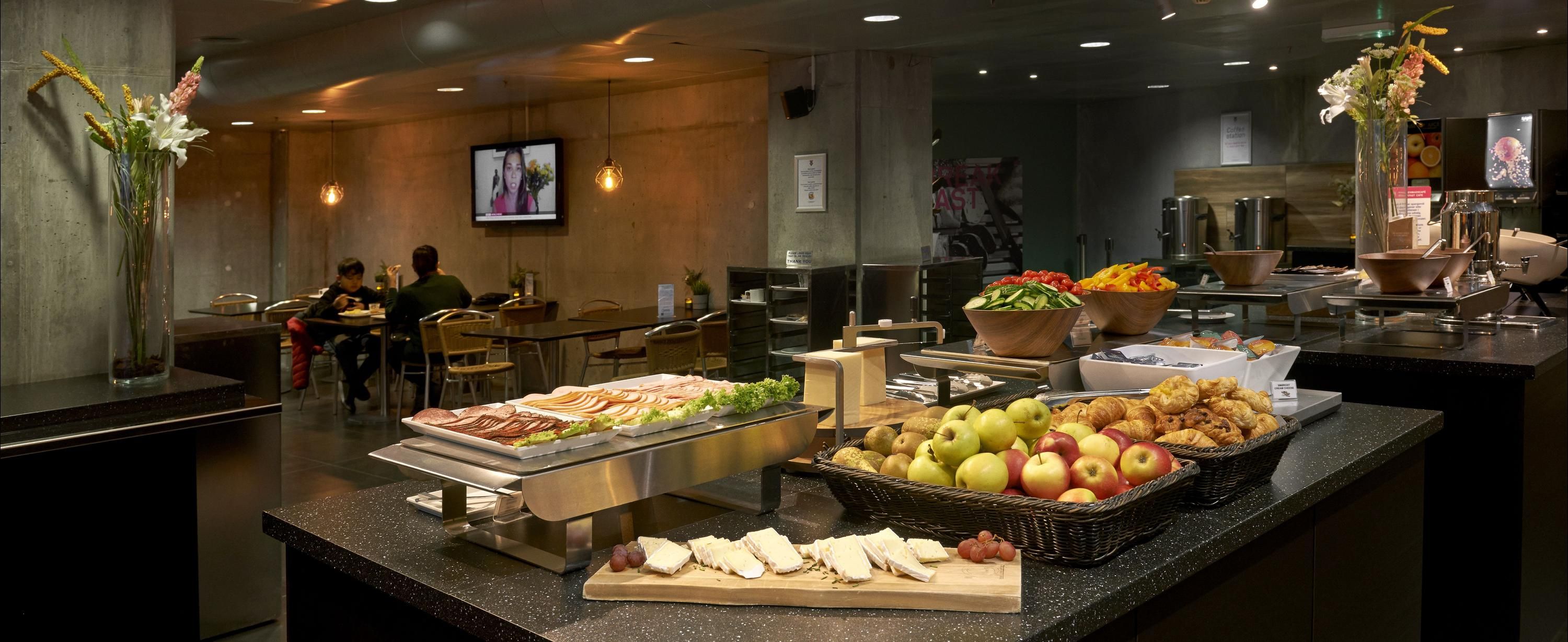 Buffet Photo
