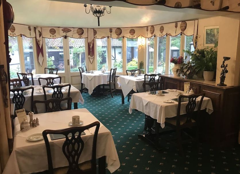 Restaurant Photo