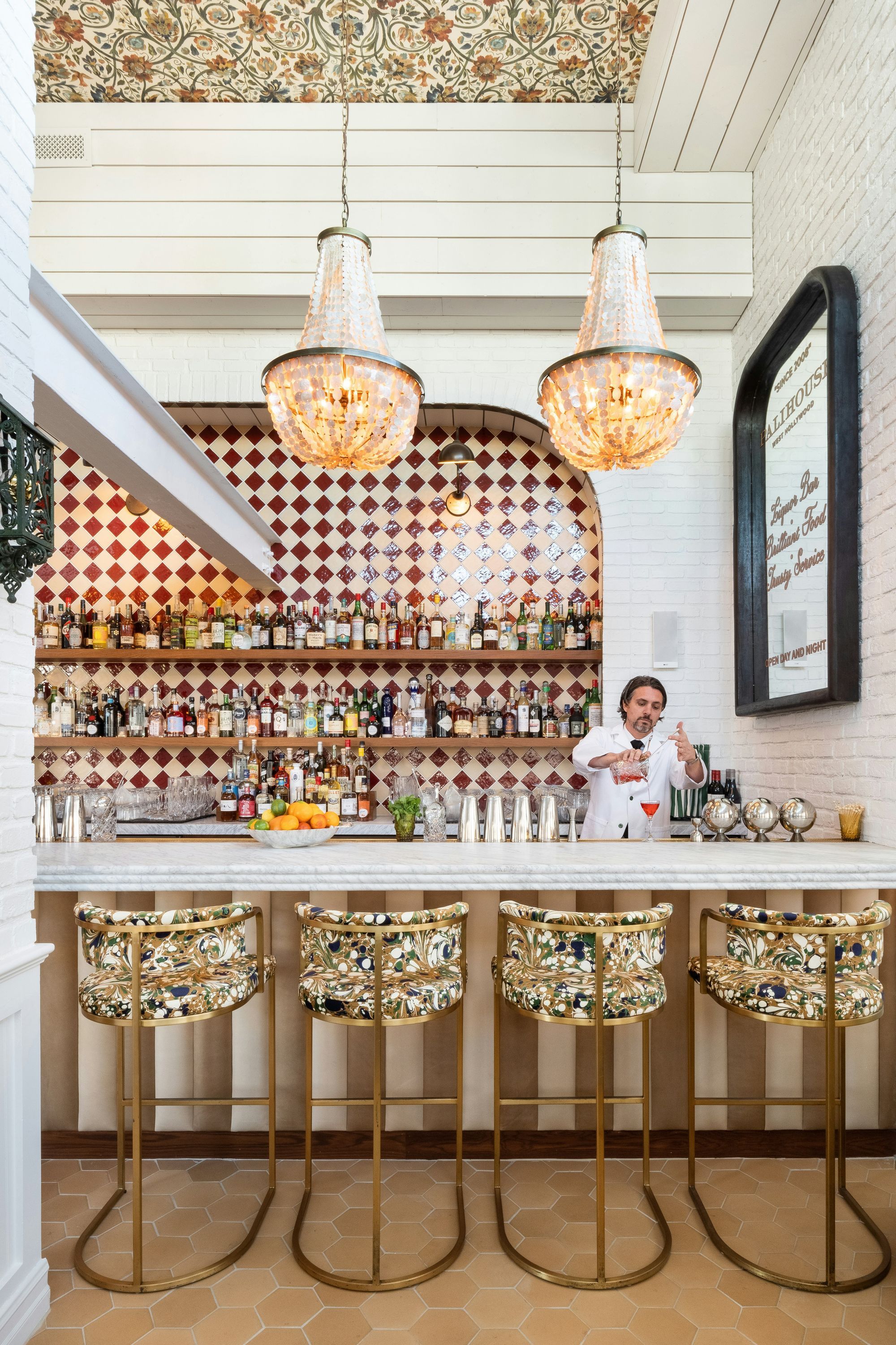 Bar Photo