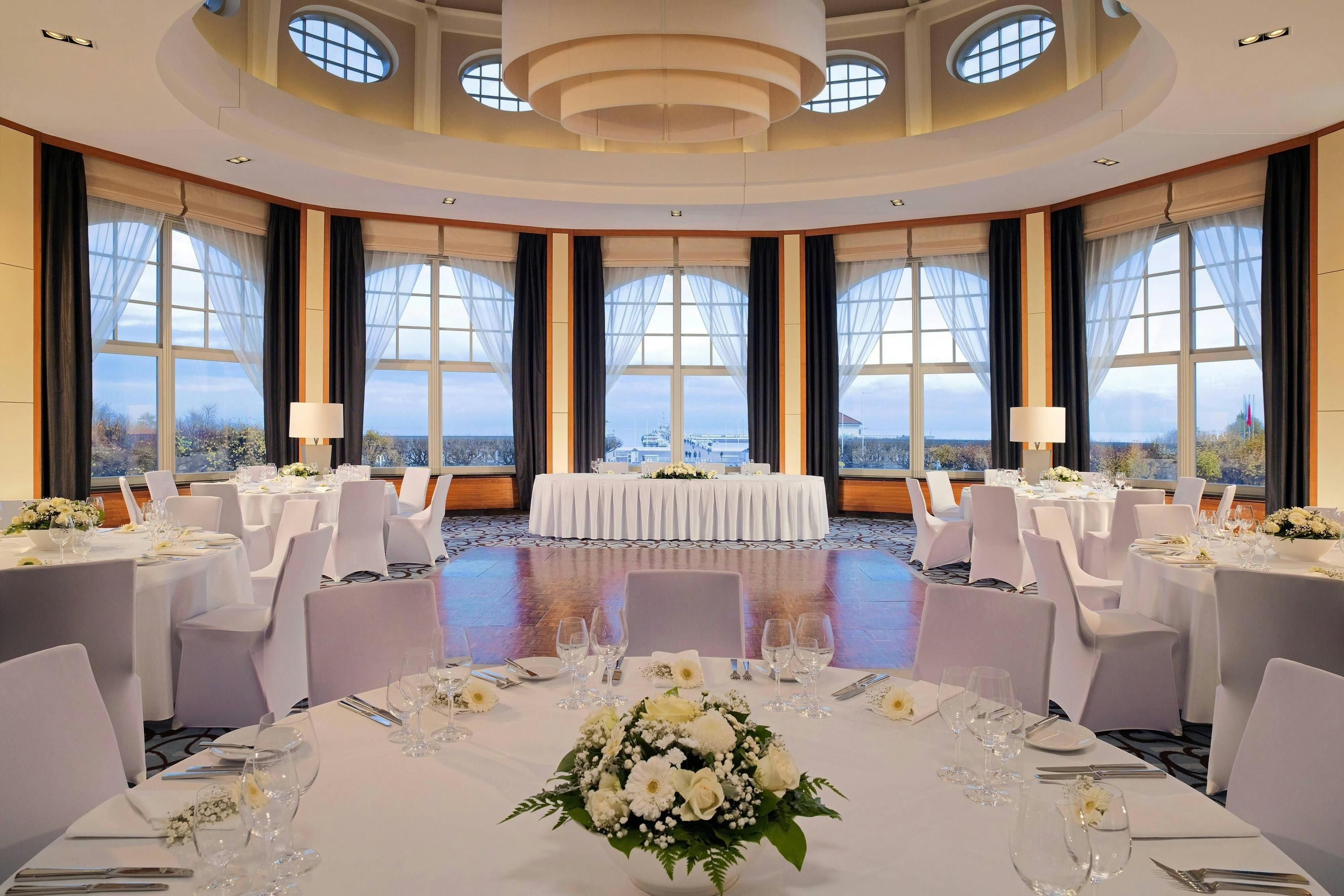 Banquet hall
