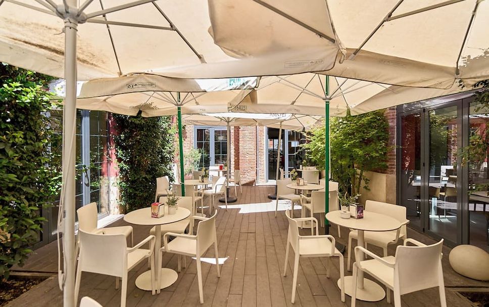 Restaurant Photo