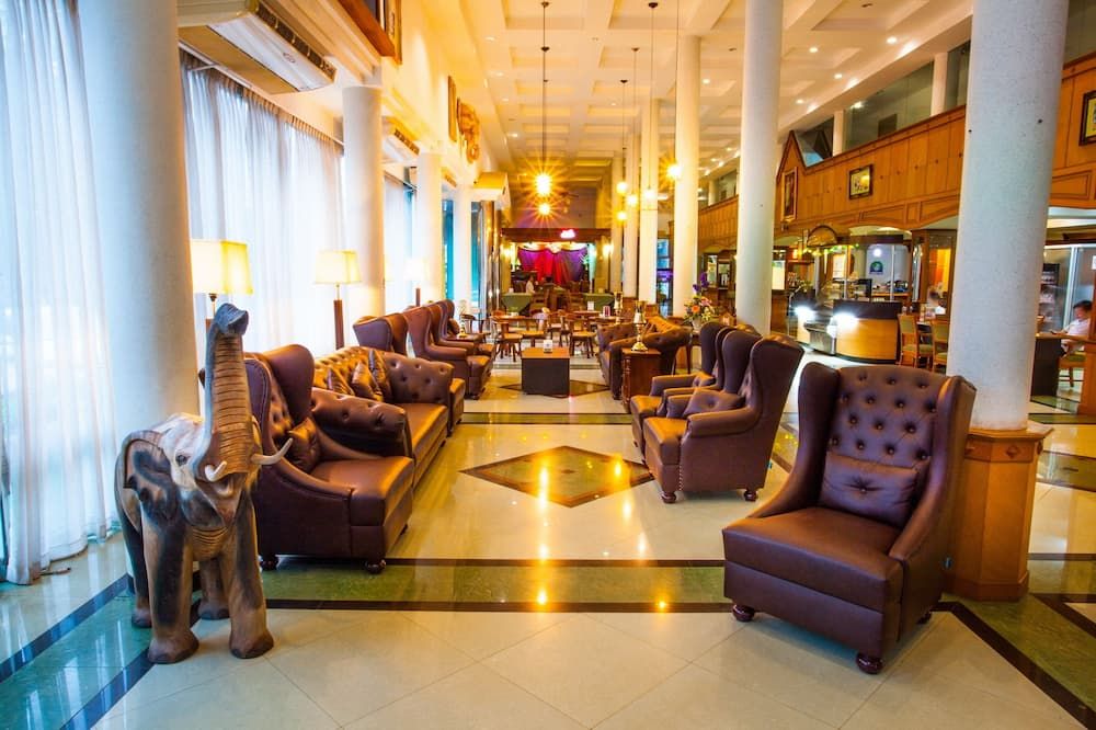 Lounge Photo