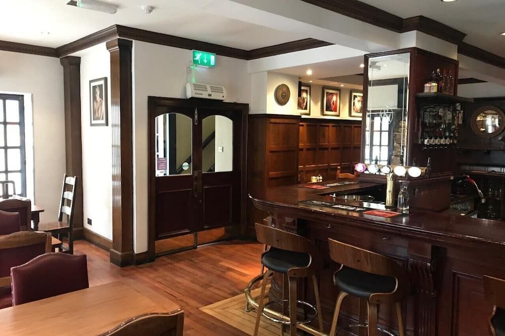Bar Photo