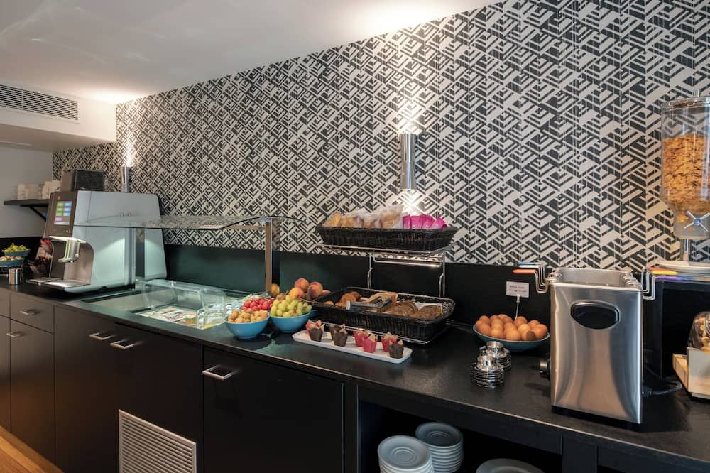 Buffet Photo