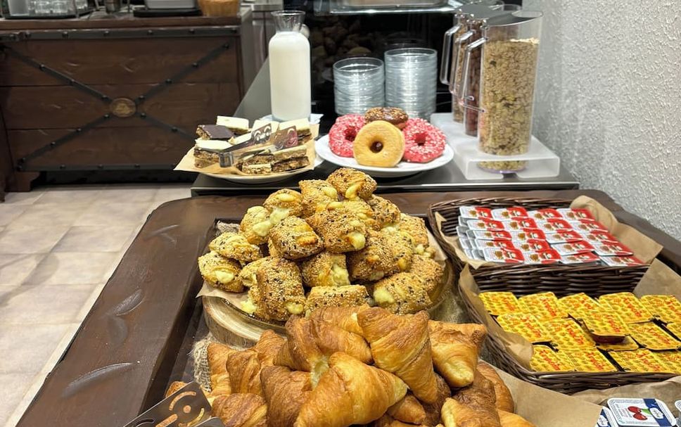 Buffet Photo