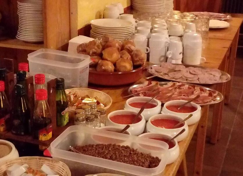 Buffet Photo