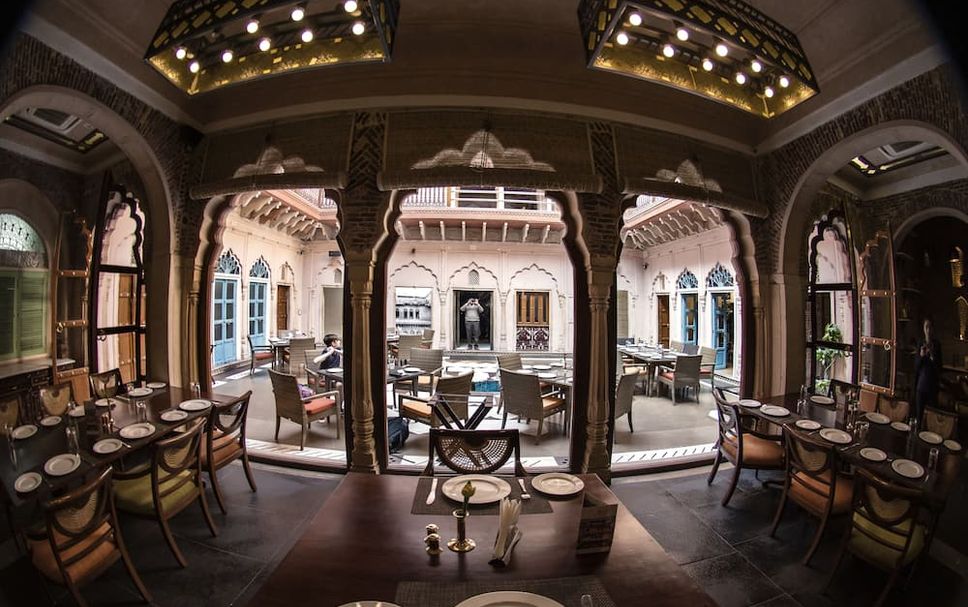 Restaurant Photo