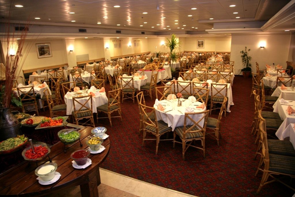 Banquet hall