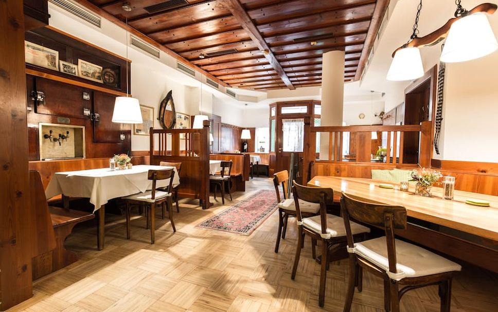 Restaurant Photo