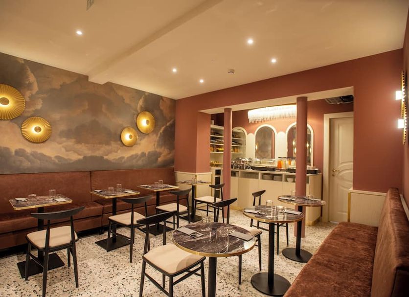 Restaurant Photo