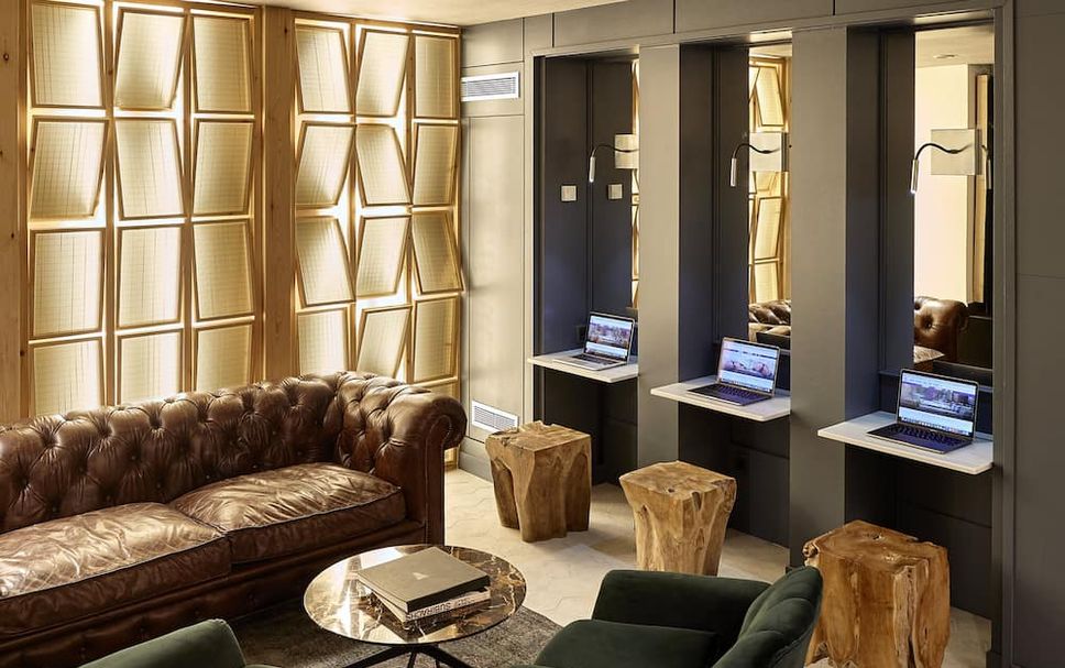 Lounge Photo