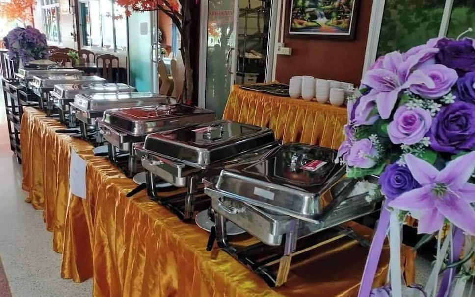 Buffet Photo