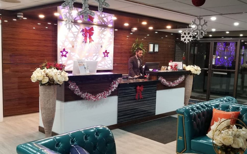 Front desk Photo