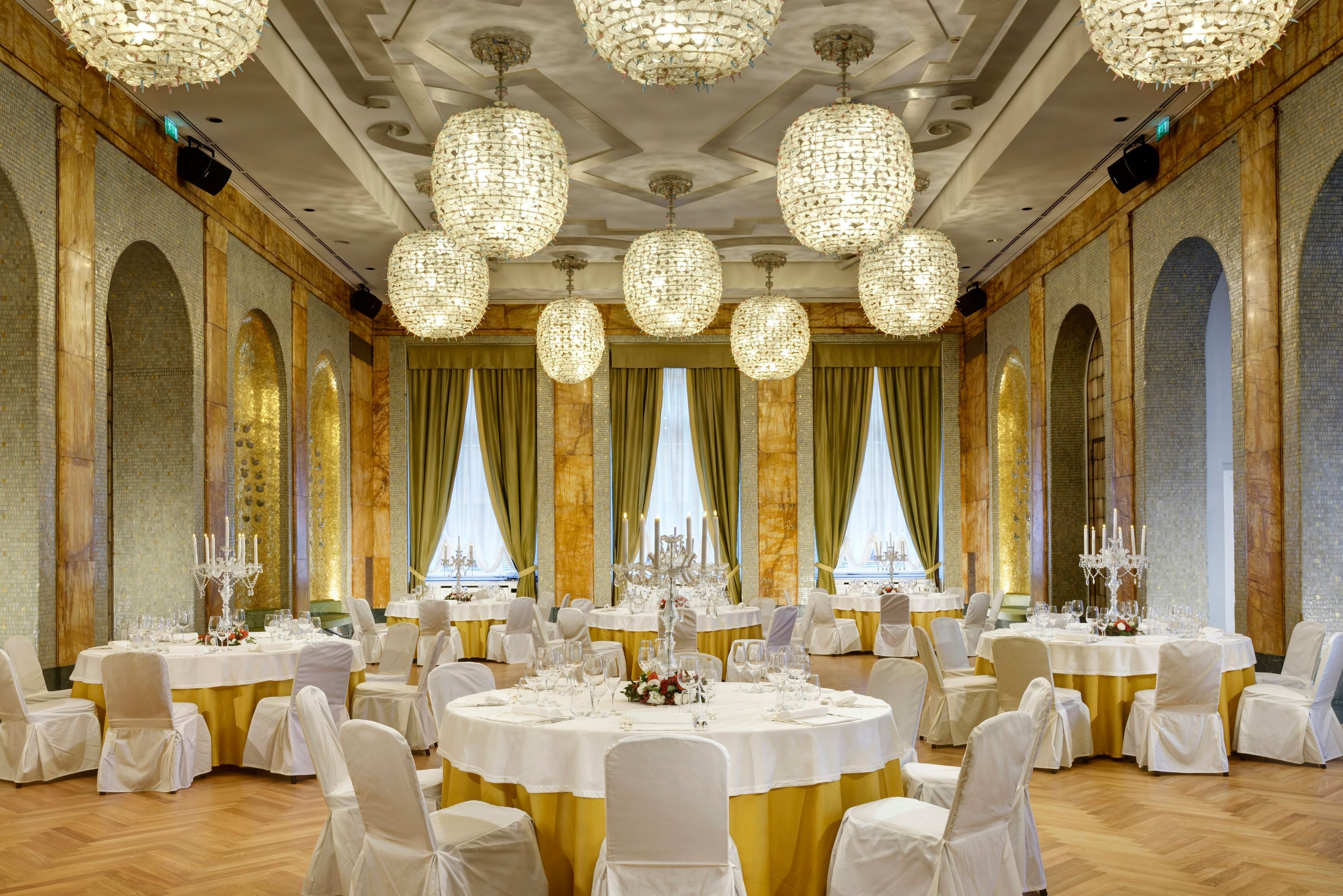 Banquet hall
