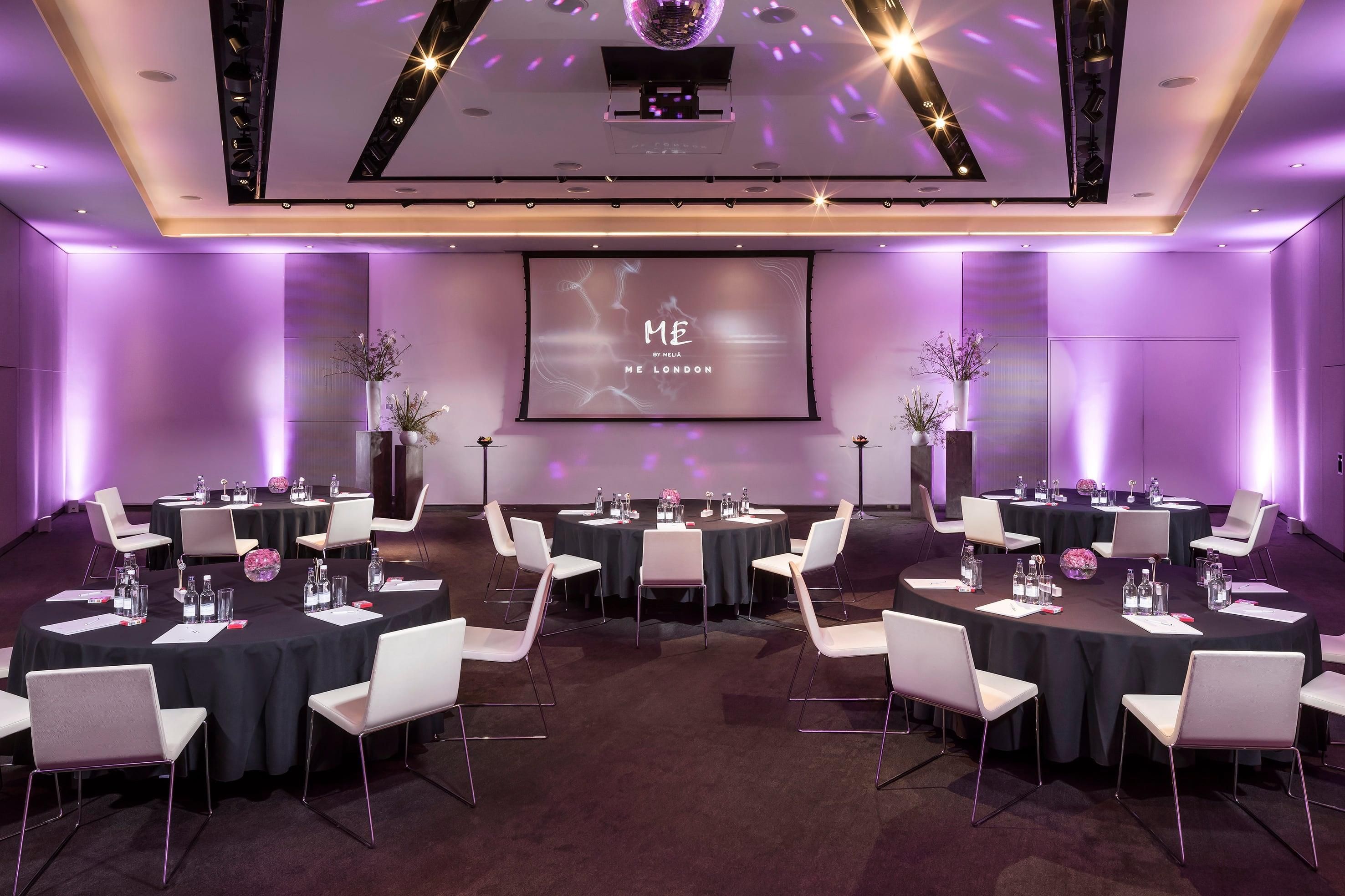 Banquet hall