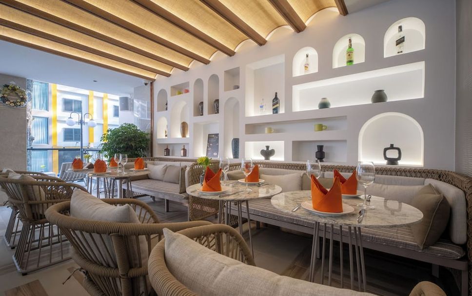 Restaurant Photo