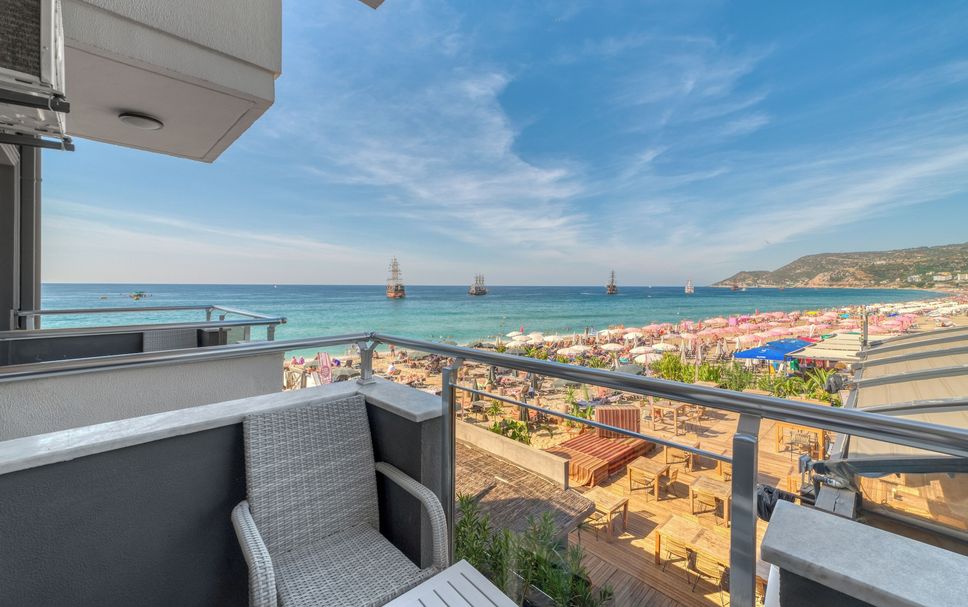 Balcony Photo