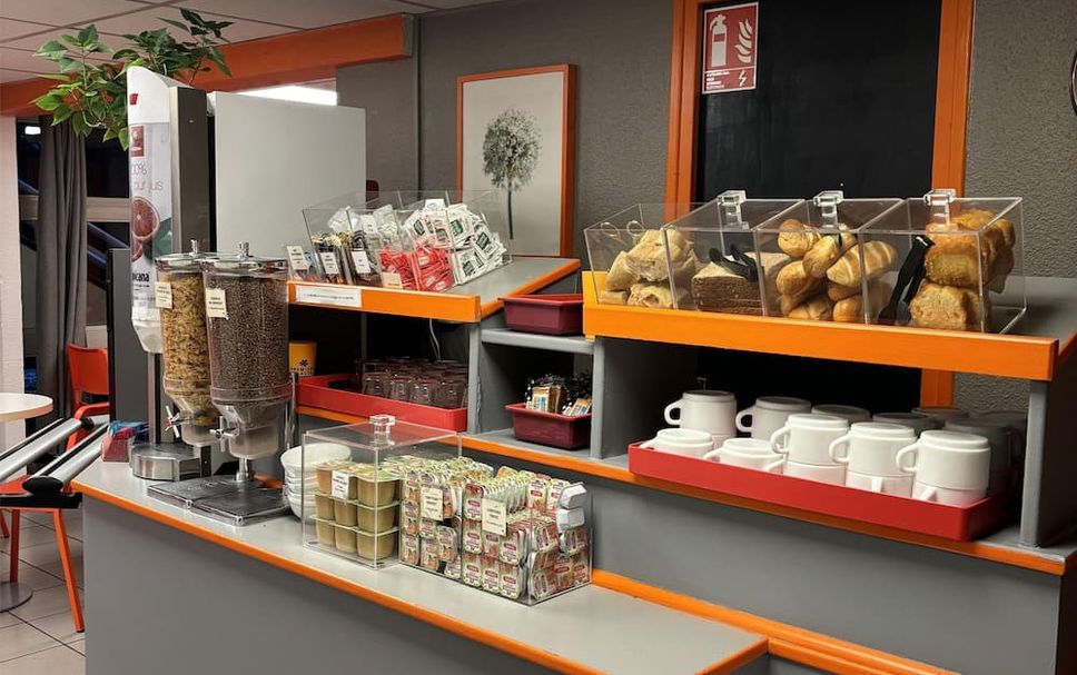 Buffet Photo