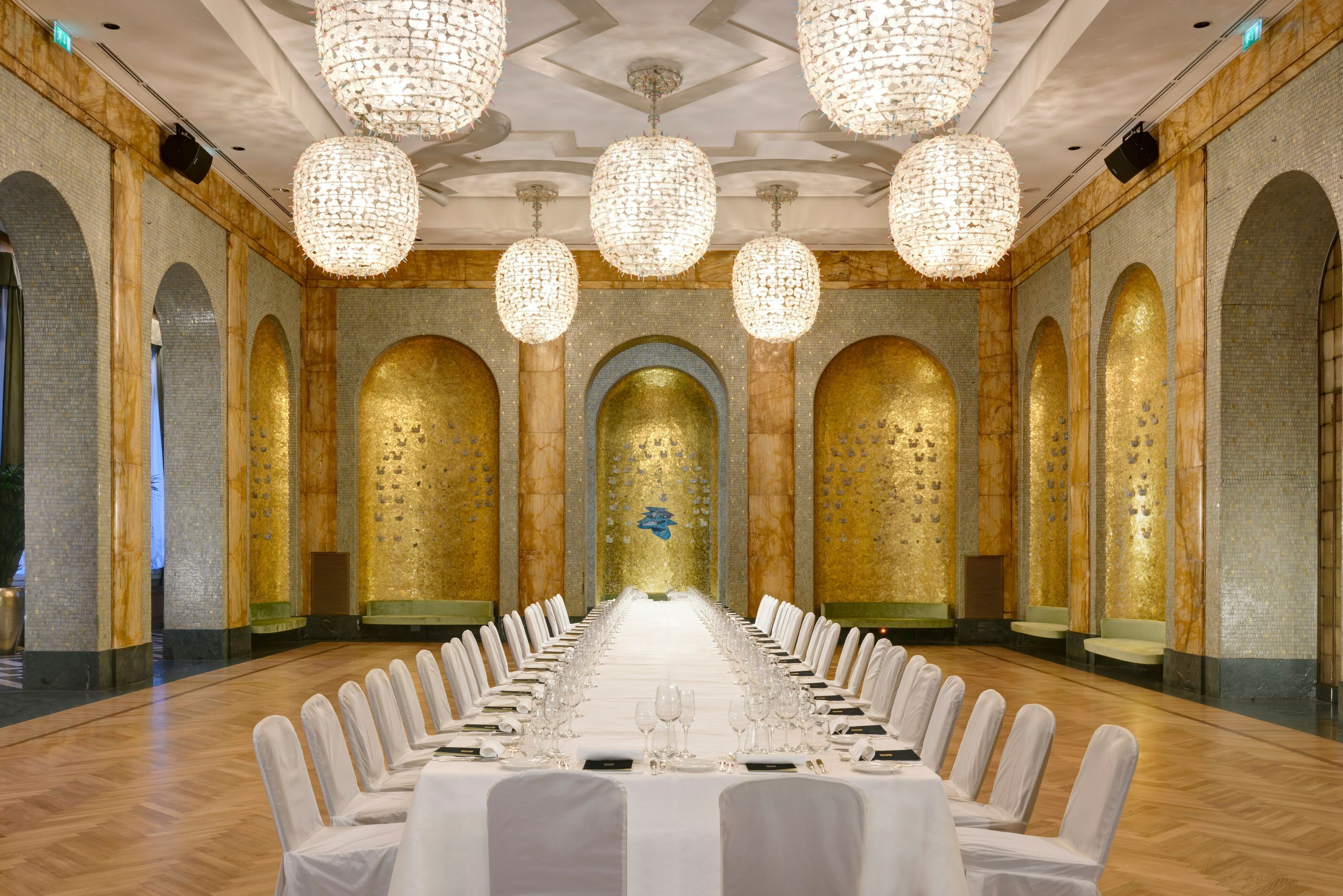 Banquet hall