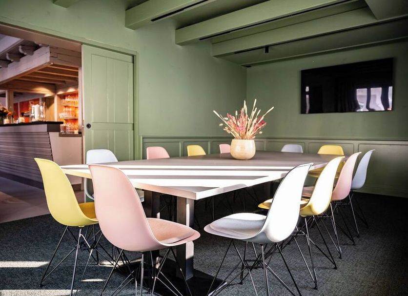 Dining room Photo