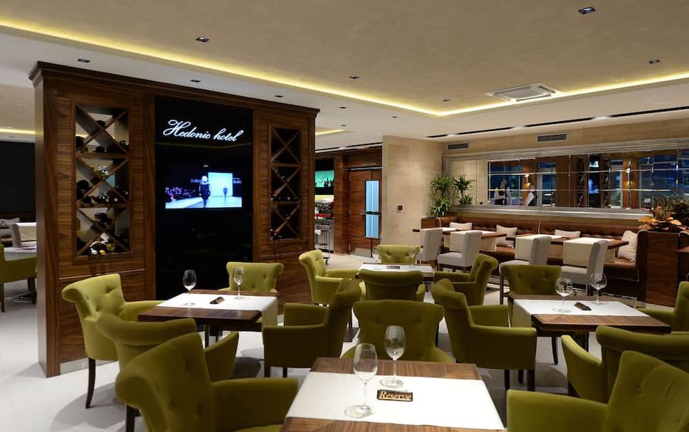 Restaurant Photo
