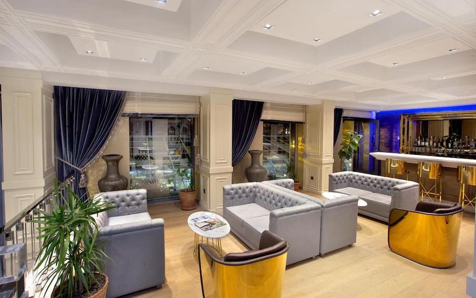 Lounge Photo