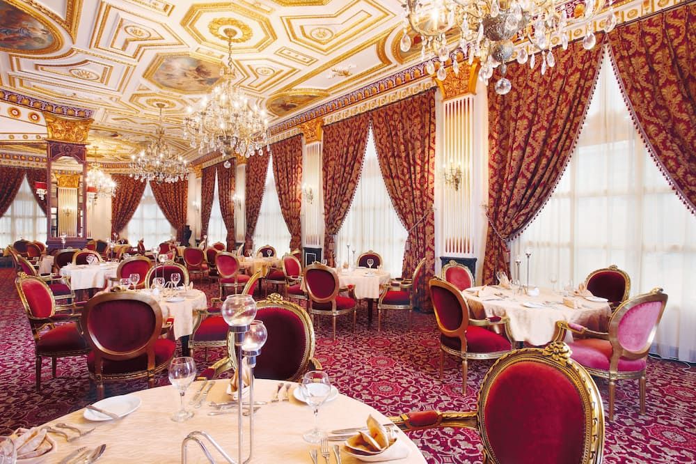 Banquet hall Photo