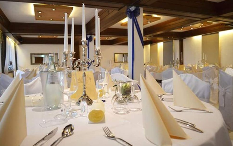 Banquet hall Photo