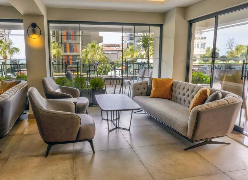 Lounge Photo