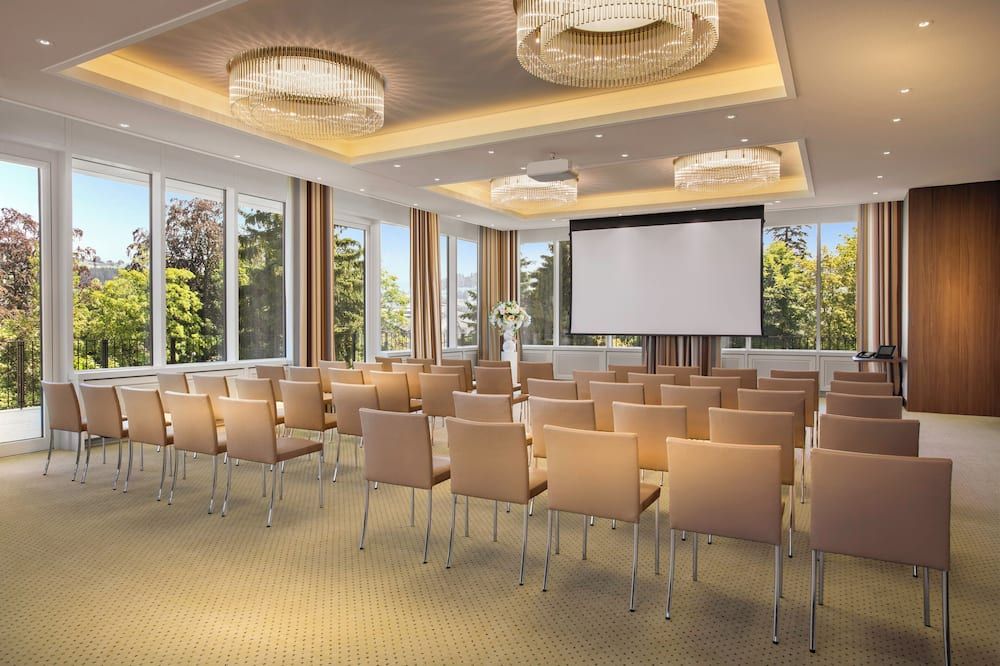 Conference room Photo