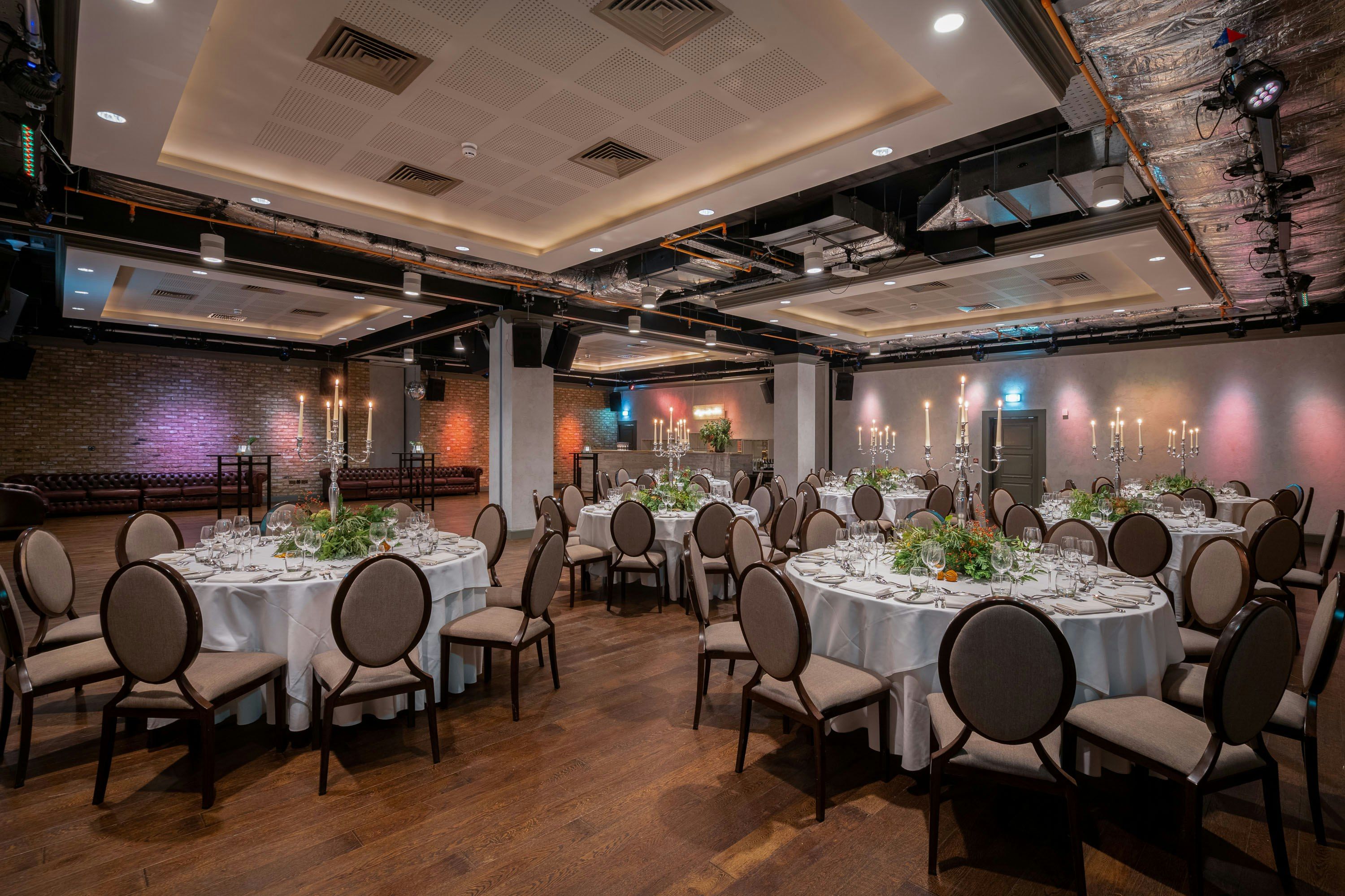 Banquet hall