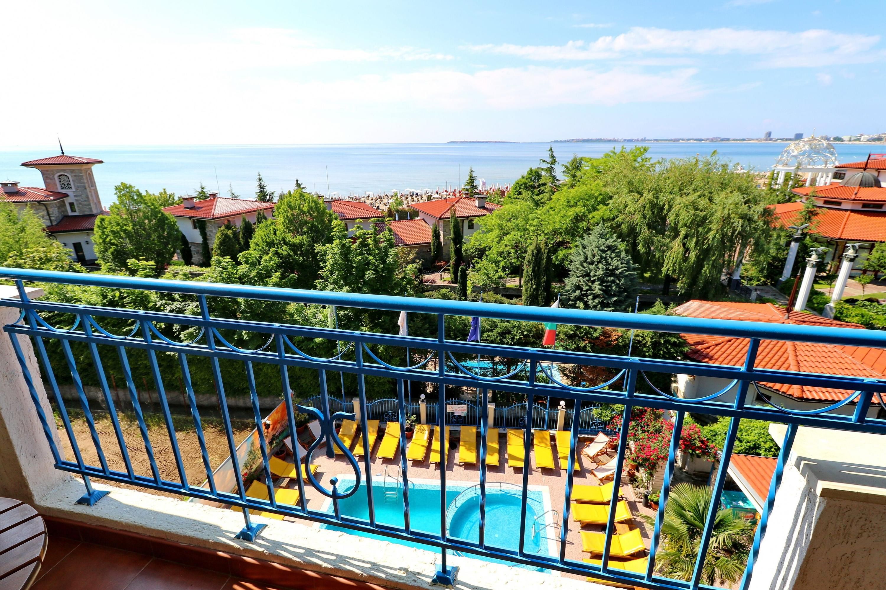 Balcony Photo
