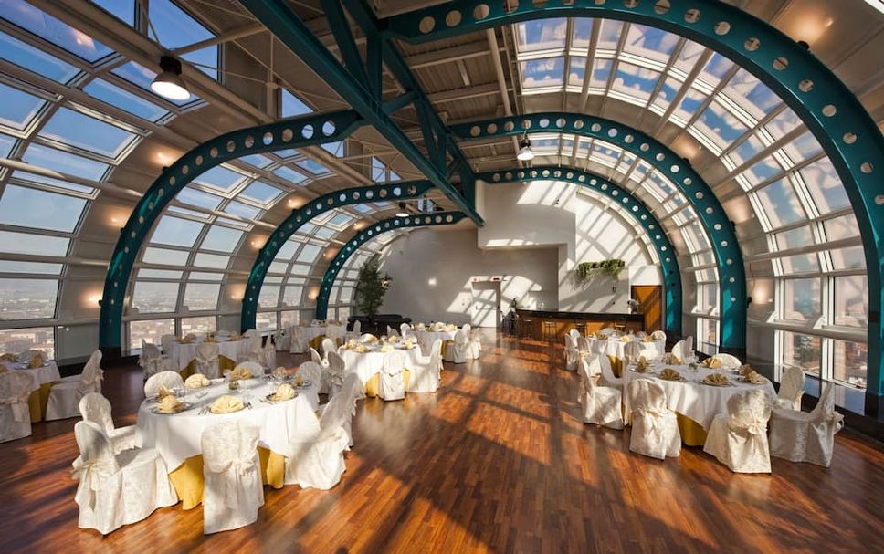 Banquet hall Photo