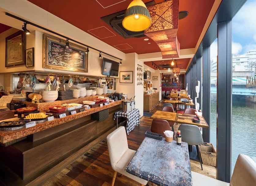 Restaurant Photo