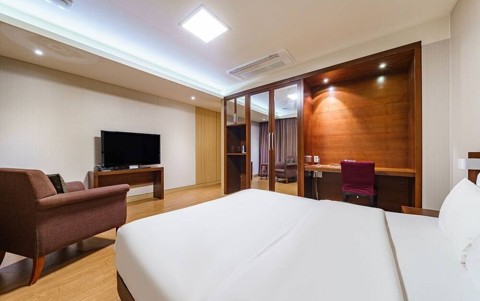Bedroom Photo