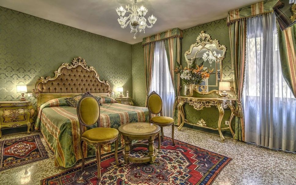Bedroom Photo