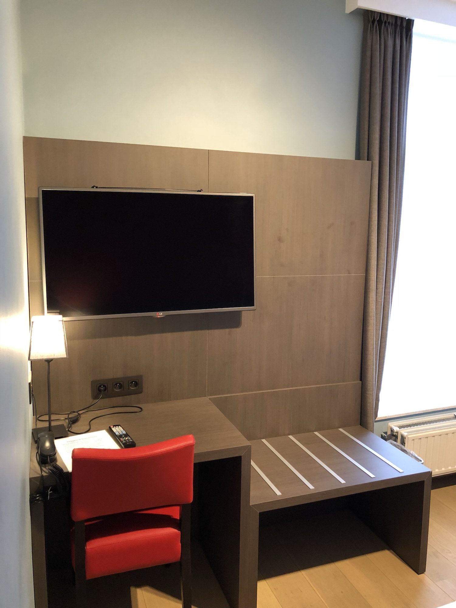 Room amenity