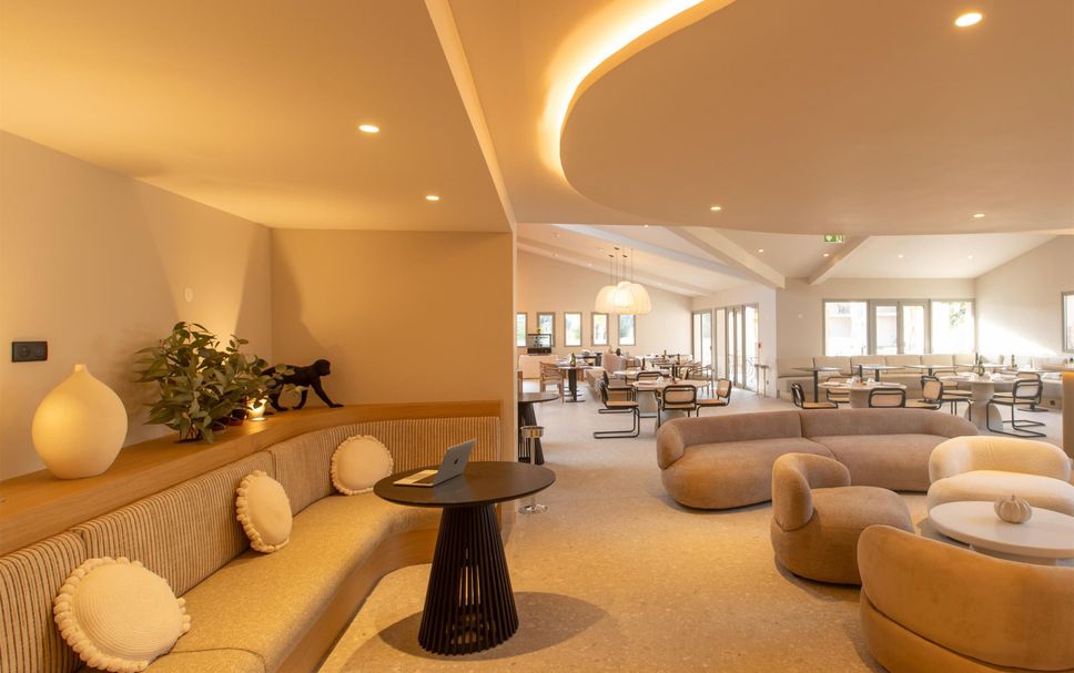 Lounge Photo