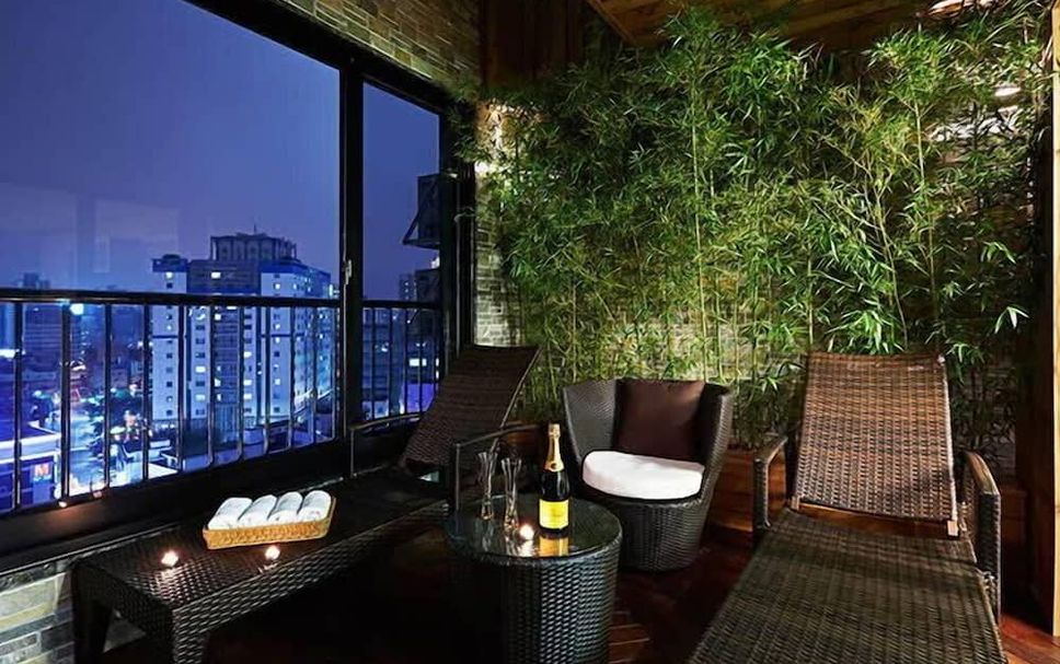 Balcony Photo