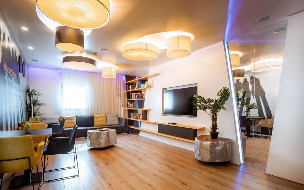 Lounge Photo