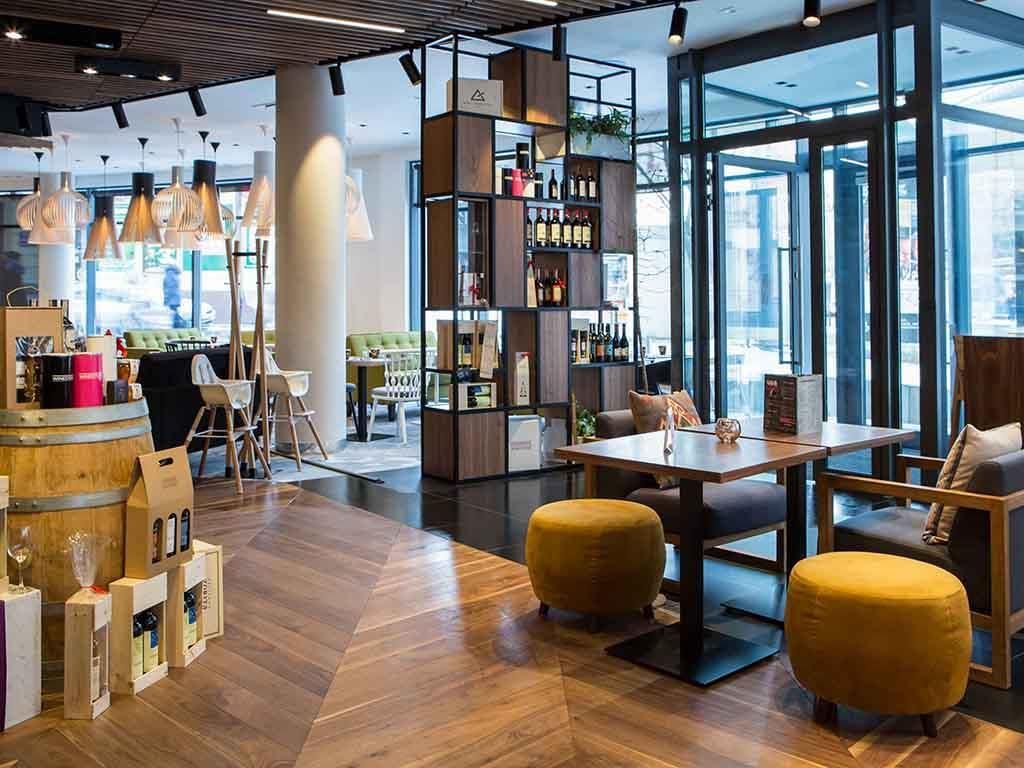 Restaurant Photo