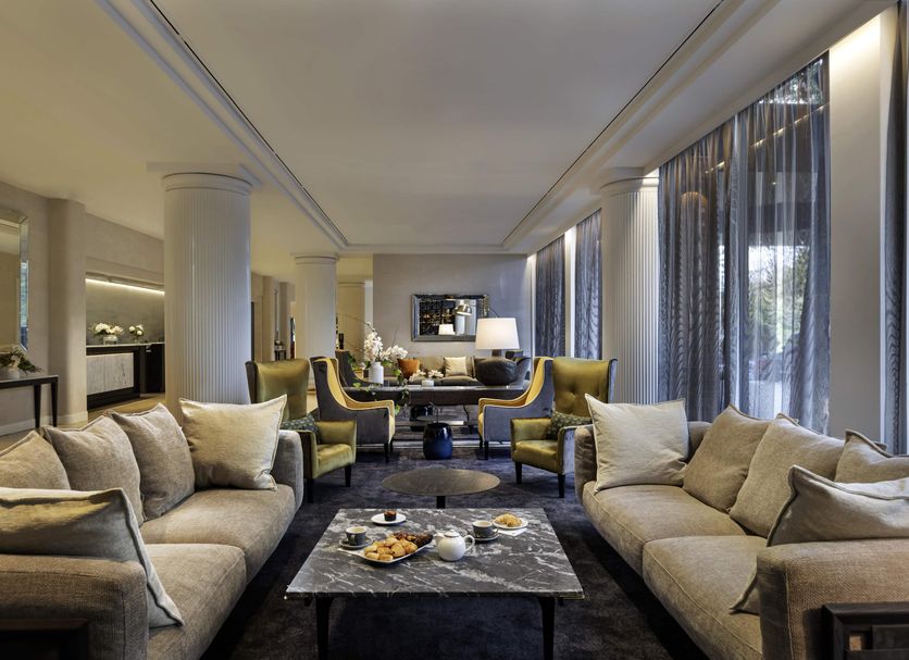Lounge Photo