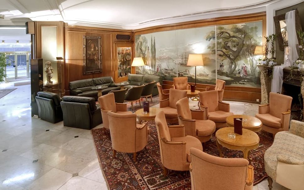 Lounge Photo