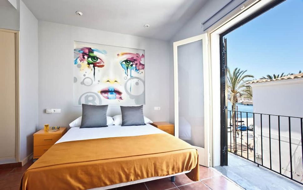 Bedroom Photo