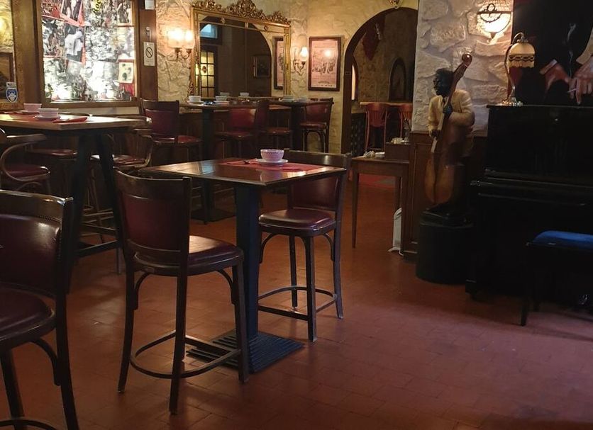 Bar Photo